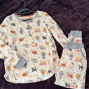 Cuddl Duds Cream Cat & Tiger Print Pajama Set with Gray Trim